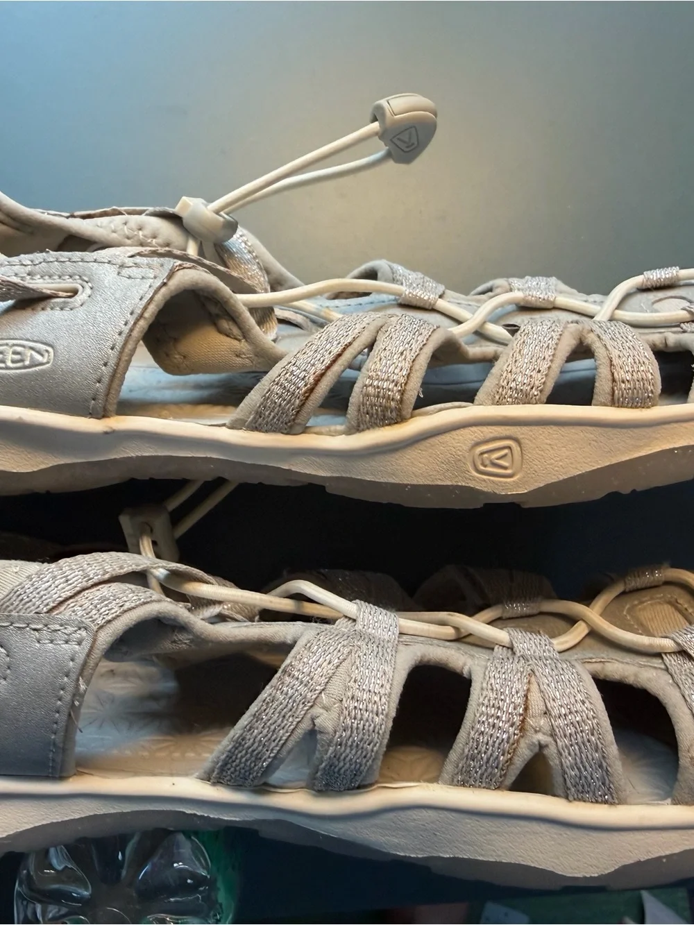 Keen Kids Moxie silver Closed-Toe Strappy Sandals